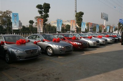 一汽奔騰陪您度過一個愉快的圣誕——嘉興千駿圣誕購車特別活動