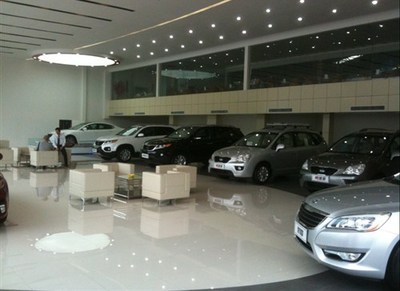 進口起亞全球最新標準4S店正式試營業(yè) 創(chuàng)億汽車開啟服務新篇章