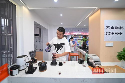 湖北鄂州首家人才客廳開門迎客,武漢新城 華容 人才創(chuàng)新服務(wù)中心揭牌